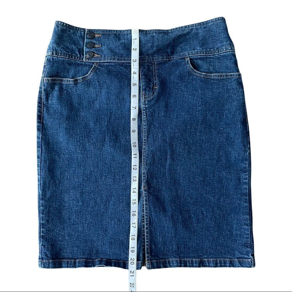 Tommy Hilfiger 3-Button Front & Back Slits Denim Pencil Skirt Sz 4 - Picture 11 of 13